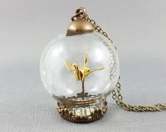 Collier de grue d'or d'Origami, bijoux de Terrarium, collier de grue de papier, cadeau de premier anniversaire, anniversaire de papier, mariage d'Origami, Stuffer de stockage