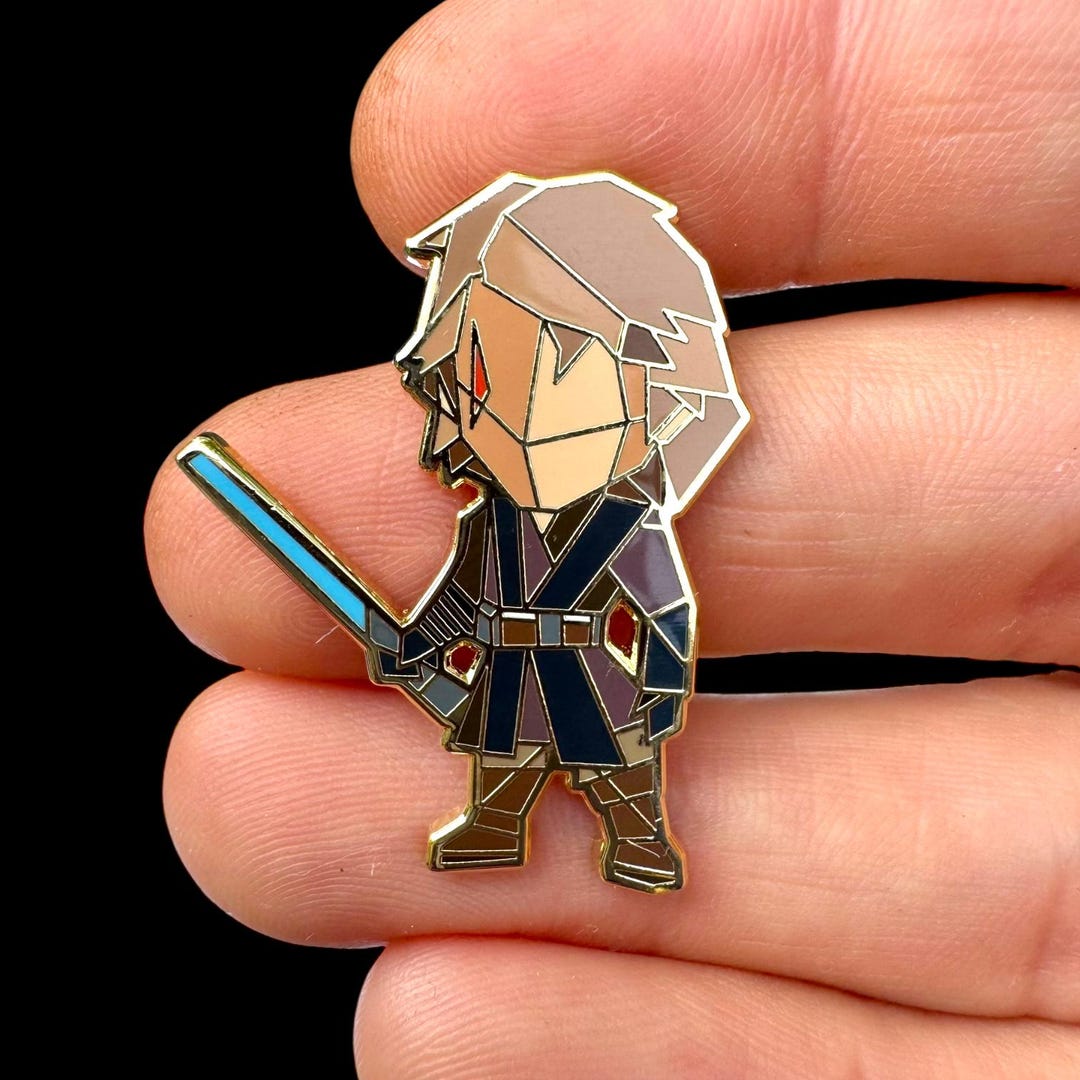 Anakin Button Anakin Skywalker Enamel Pin – Star Wars Gift, Star Wars Fan Gift, Nerd ...