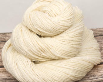 Dorset Horn Yarn 100g 8ply DK Undyed White Ceam Knitting Yarn Rare Heritage Breed