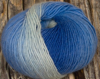 Fil à l'unité panaché (teinte vieux denim) 100 % laine 50 g 180 m 5 fils de sport au crochet