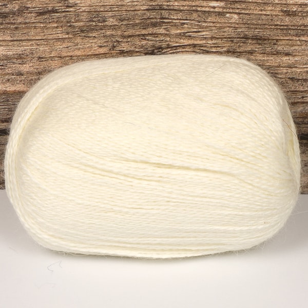 Hilado de Angora (teñido de blanco cálido) 50g 350m 4 capas Angora Mezcla de nailon tejido de ganchillo