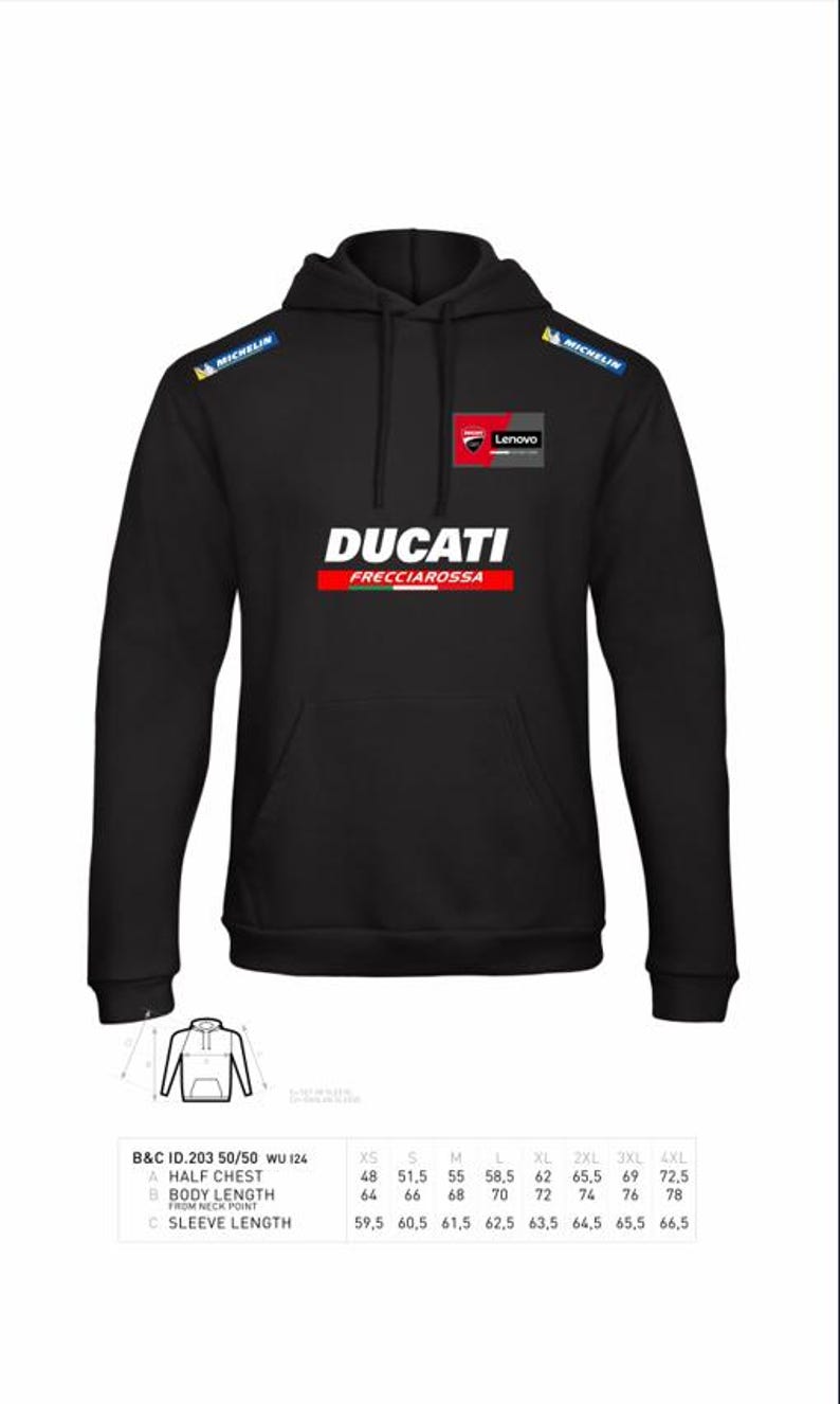 以下が含まれることがあります： 黒色のDucati Frecciarossaパーカー。フロントポケットとフード付き。Ducatiのロゴ、Lenovoのロゴ、Michelinのブランドが肩にあります。サイズチャートが含まれています。