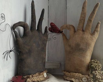 Folky Gloves, A Primitive, Folk Art Glove Pattern by Raven's Haven