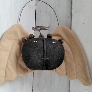Olde Primitive Angel Ornies, A Folky *PATTERN * by Raven's Haven
