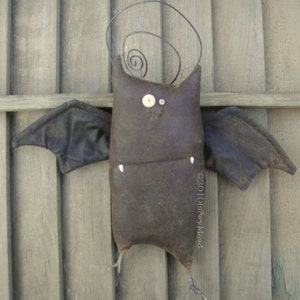 Kevin the Bat, A Primitive Pattern from Raven's Haven