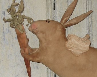 Chloe, A Primitive Folk Art Bunny Rabbit Pattern