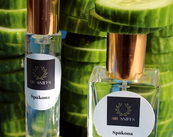 Spákona- A Fresh, Berry Fragrance