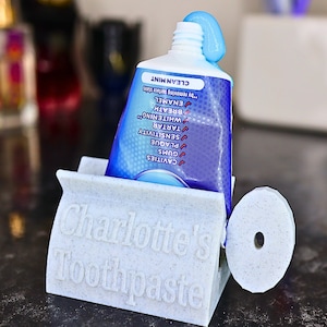 Zahnpasta Squeezer, Zahnpasta Halter, Feuchtigkeitscreme Halter, Benutzerdefinierte Halter, Badezimmer Organizer. Namensdesign nach Kundenwunsch,