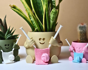 Happy Face Planter: Knitting Needle Holder pot, Crochet Lover Gift