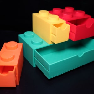 Kids Brick Storage: Customizable Desk Organizer image 2