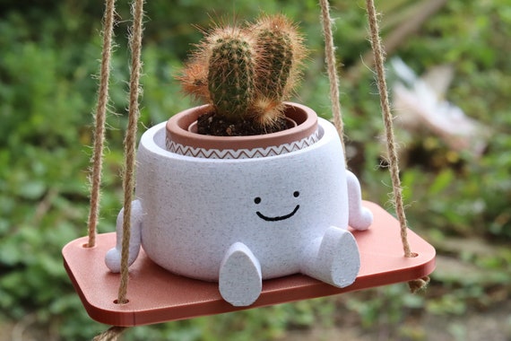 Swinging face planter, hanging plant pot, cute minimalist hanging plant pot, succulent or cactus small planter, smiley face swinging pot