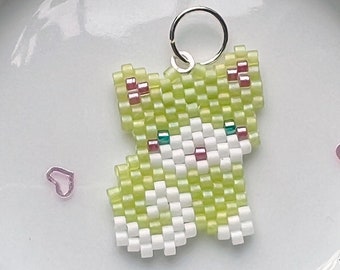 Cat pendant for your necklace, green kitty cat charm hand beaded mini sitting cat for cat lovers