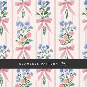Op de afbeelding: Naadloos patroon met verticale roze strepen en bloemboeketten vastgebonden met roze strikken. De boeketten bevatten blauwe, roze en oranje bloemen met groene bladeren. De tekst "SEAMLESS PATTERN" staat op een zwarte banner.