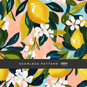 Könnte beinhalten: Ein nahtloses Muster mit Zitronen und weißen Blüten auf einem pfirsichfarbenen Hintergrund. Die Zitronen sind in einem Gelb- und Grünton gemalt, während die Blüten weiße Blütenblätter und grüne Blätter haben. Das Muster ist perfekt, um jedem Projekt einen Hauch von Sommer zu verleihen.