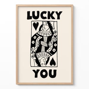 Póster enmarcado "Lucky You", póster de la baraja Reina de Corazones, arte mural maximalista, póster de estética preppy, decoración para dormitorios universitarios, arte moderno.