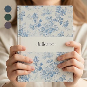 Individuell angefertigtes Toile Hardcover Notizbuch: Personalisiertes französisches Monogramm Notizbuch mit Namen in drei Farben