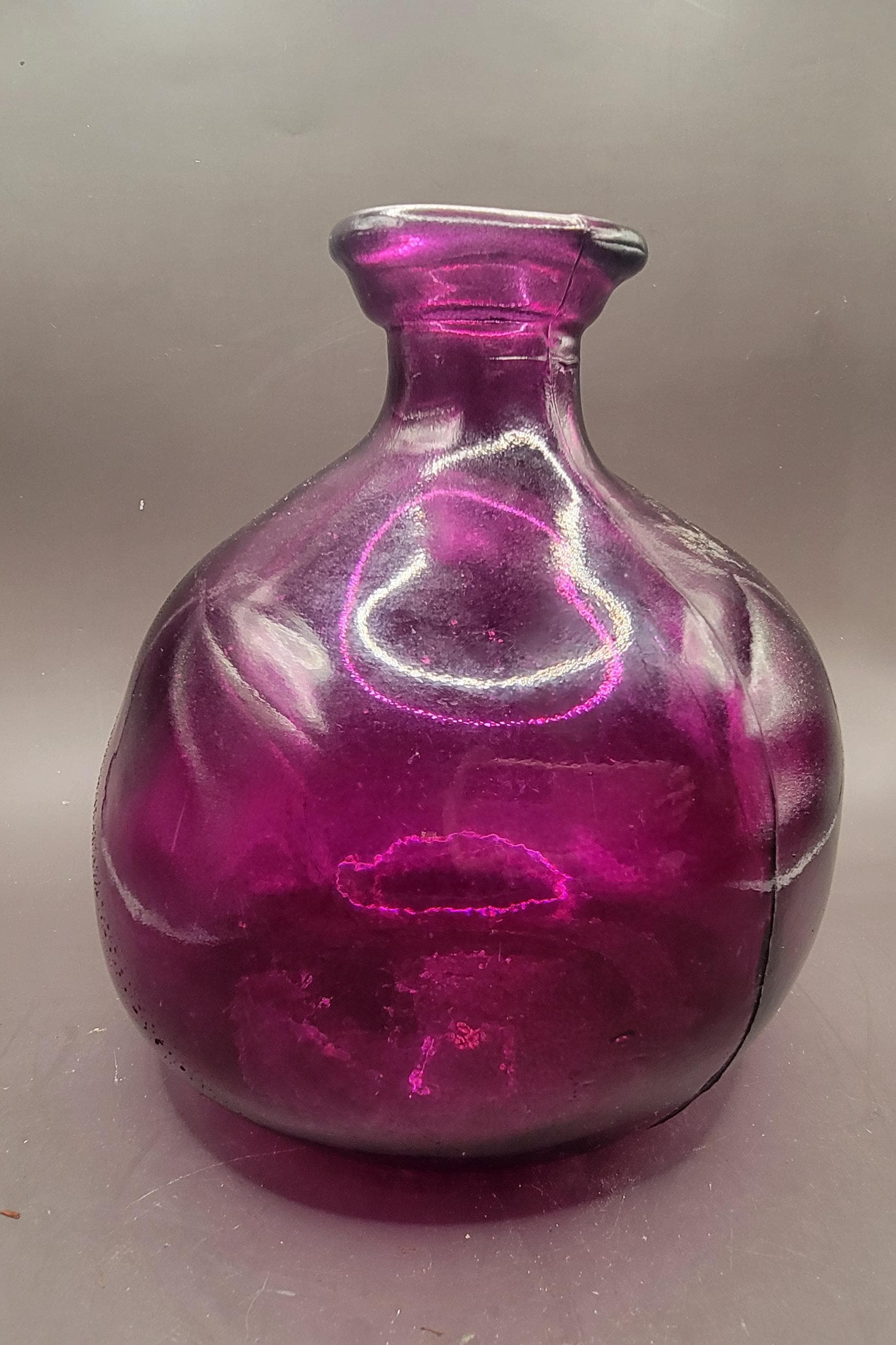 A Vintage Art Glass Purple Glass Odd Shaped Vase - 10