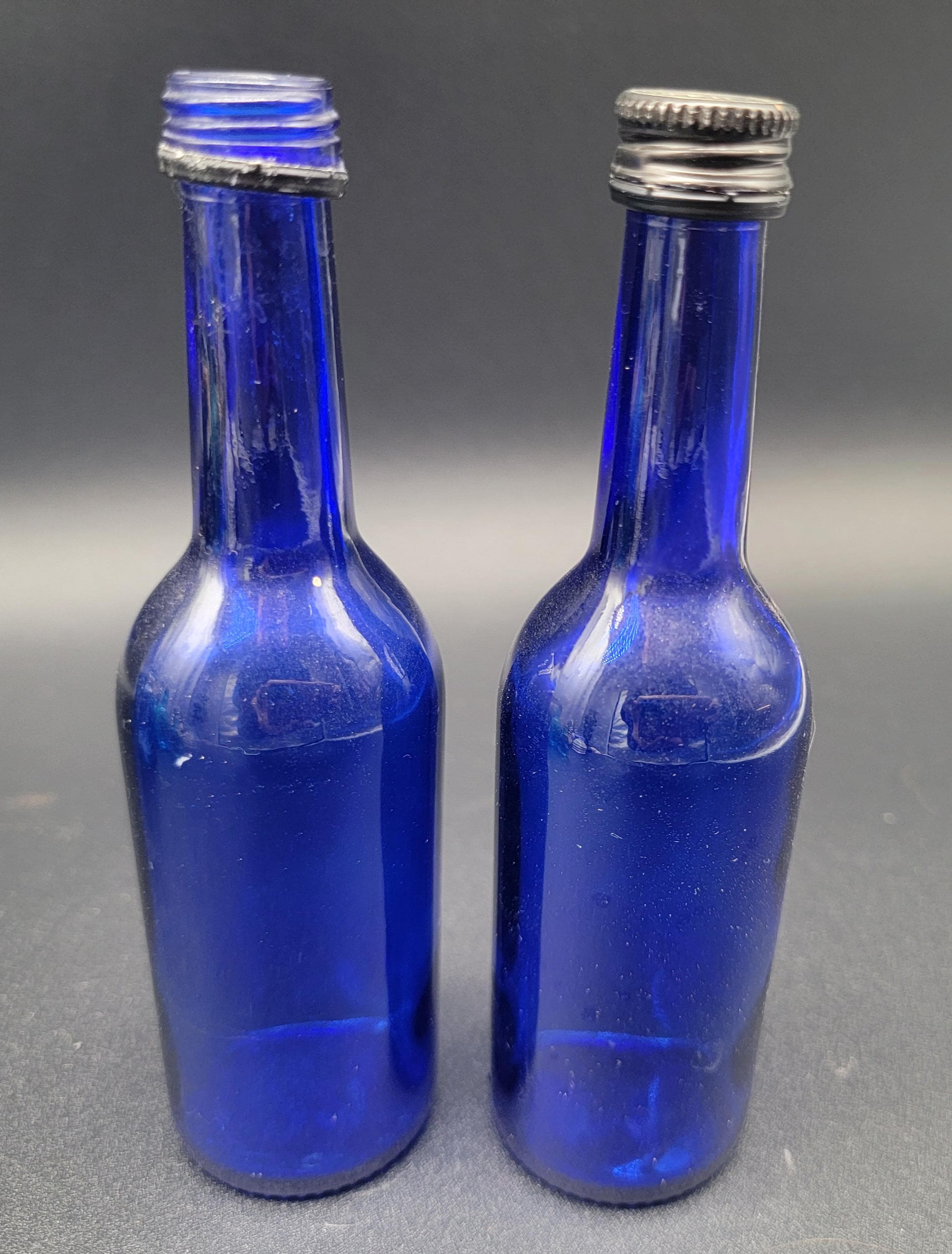 コバルトブルーの装飾ボトル Cobalt blue glass water bottles - Etsy 日本