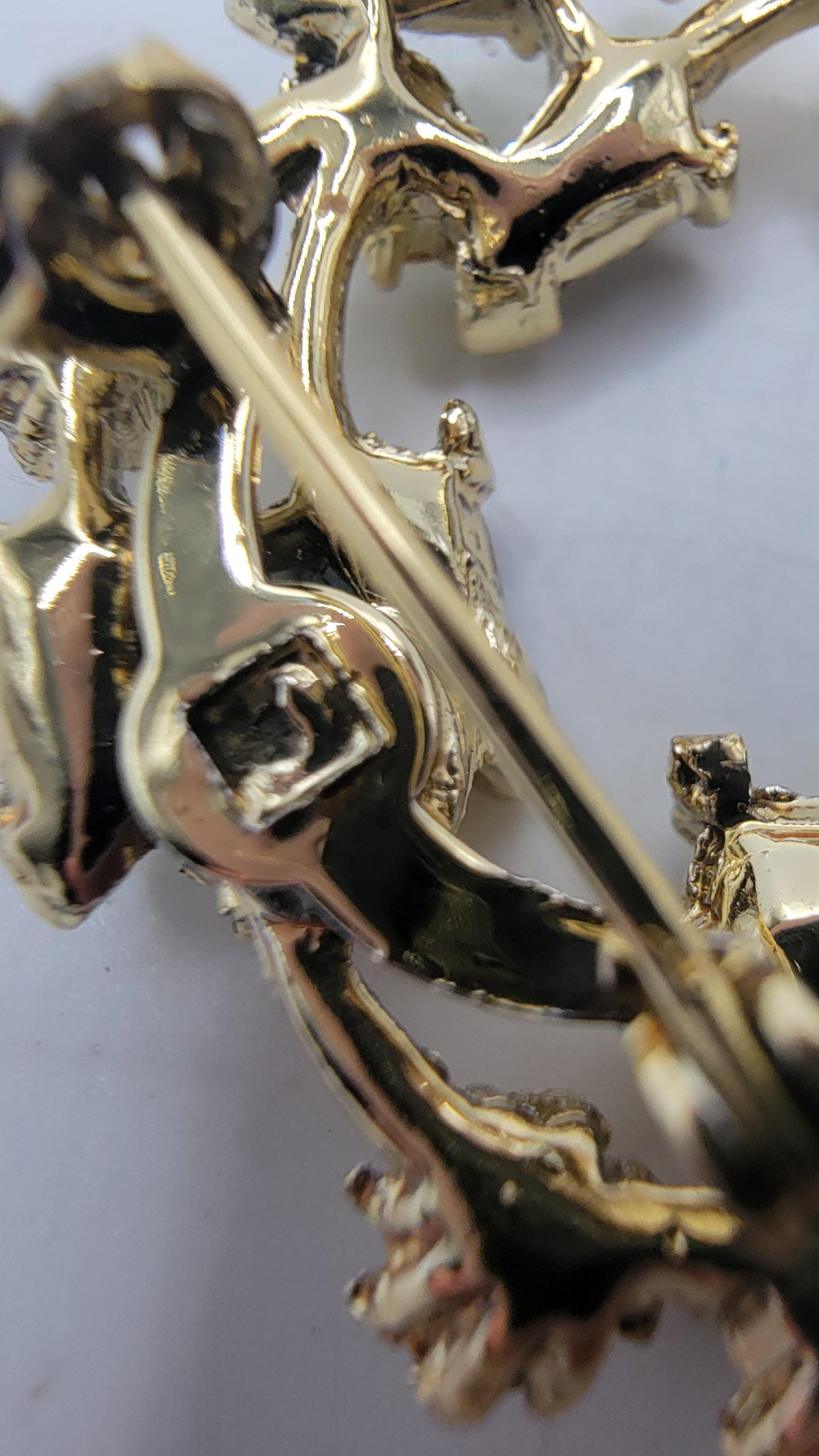Broche Vintage - Monture Métal Doré Avec Pierre, Bijou Ancien Occasion