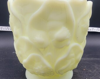 Vintage 1930s Fenton Custard Glass Uranium Vaseline Poppy Vase - Etsy