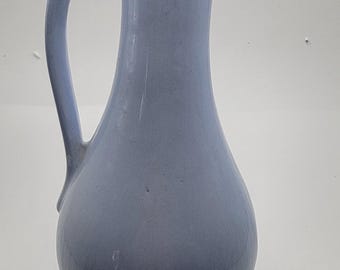 ピッチャーの形をしたシンプルな青い花瓶 - Etsy 日本