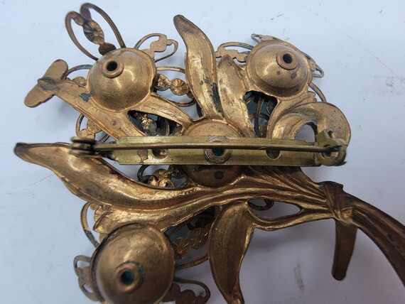 Antique Gold Metal and Teal Rhinestone Brooch - image 4