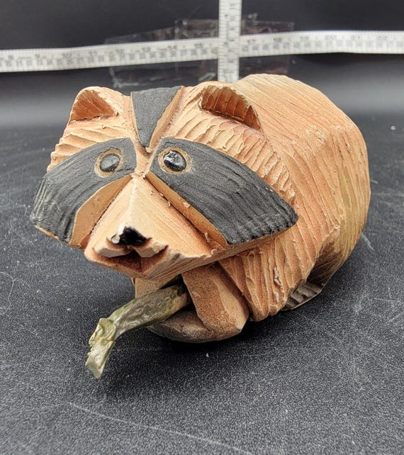 Artesania Rinconada Raccoon Figurine - Etsy