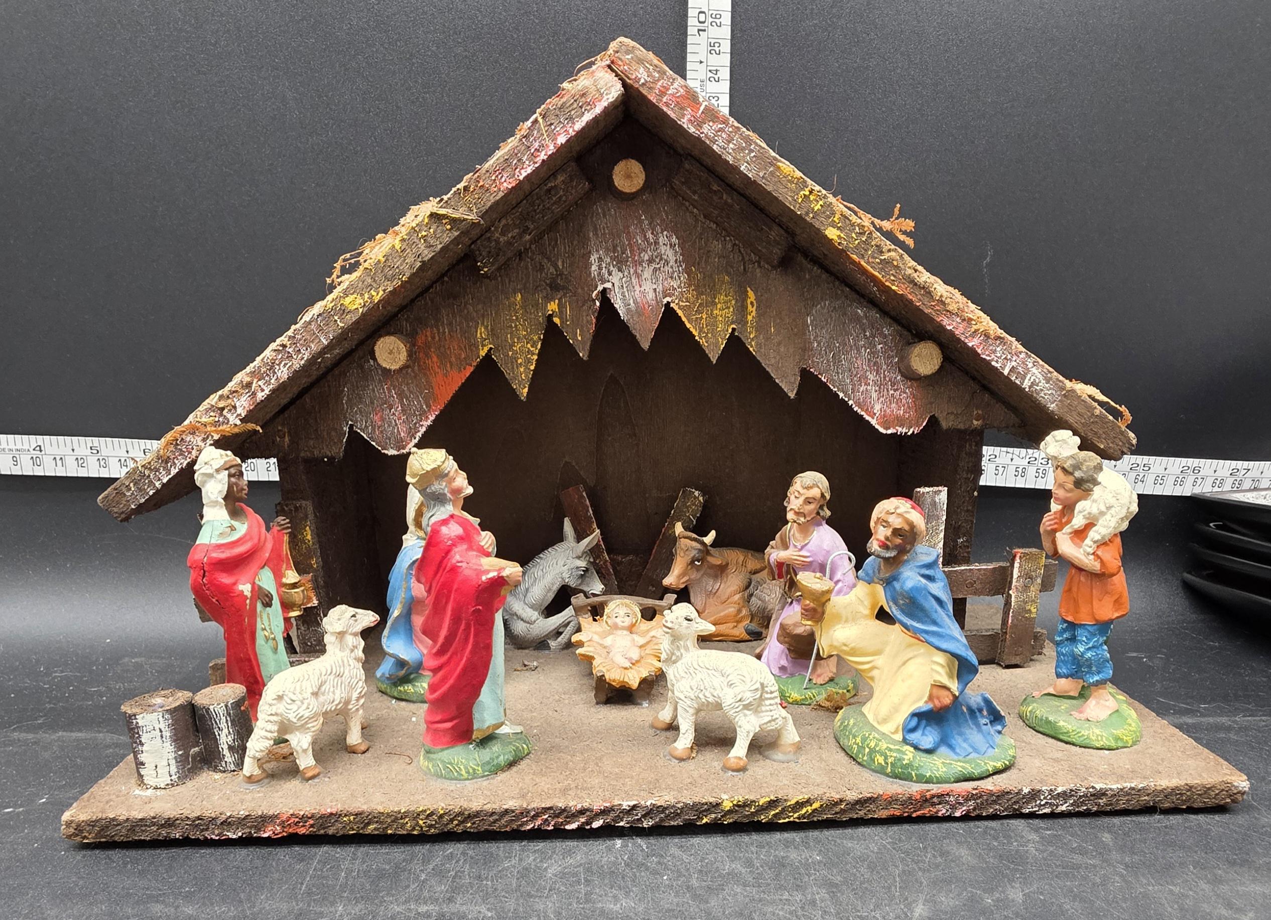 創業100年木彫りブランド《レーピ》クリスマス人形 《レーピ》欧州教会