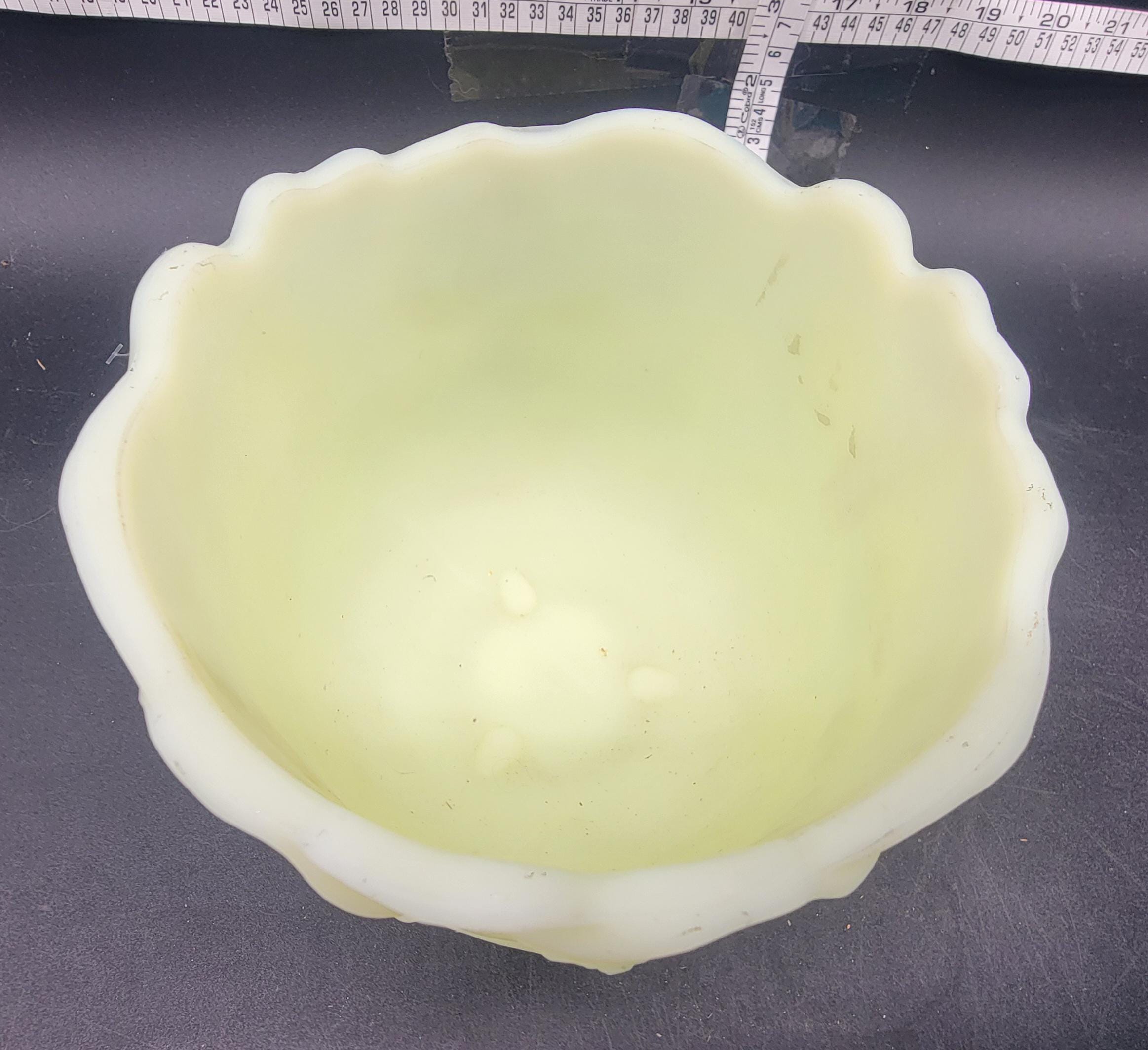 Vintage 1930s Fenton Custard Glass Uranium Vaseline Poppy Vase - Etsy