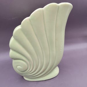 ヴィンテージ風の茶色、黄色、オレンジ、緑色の陶器製花瓶 - 高さ6