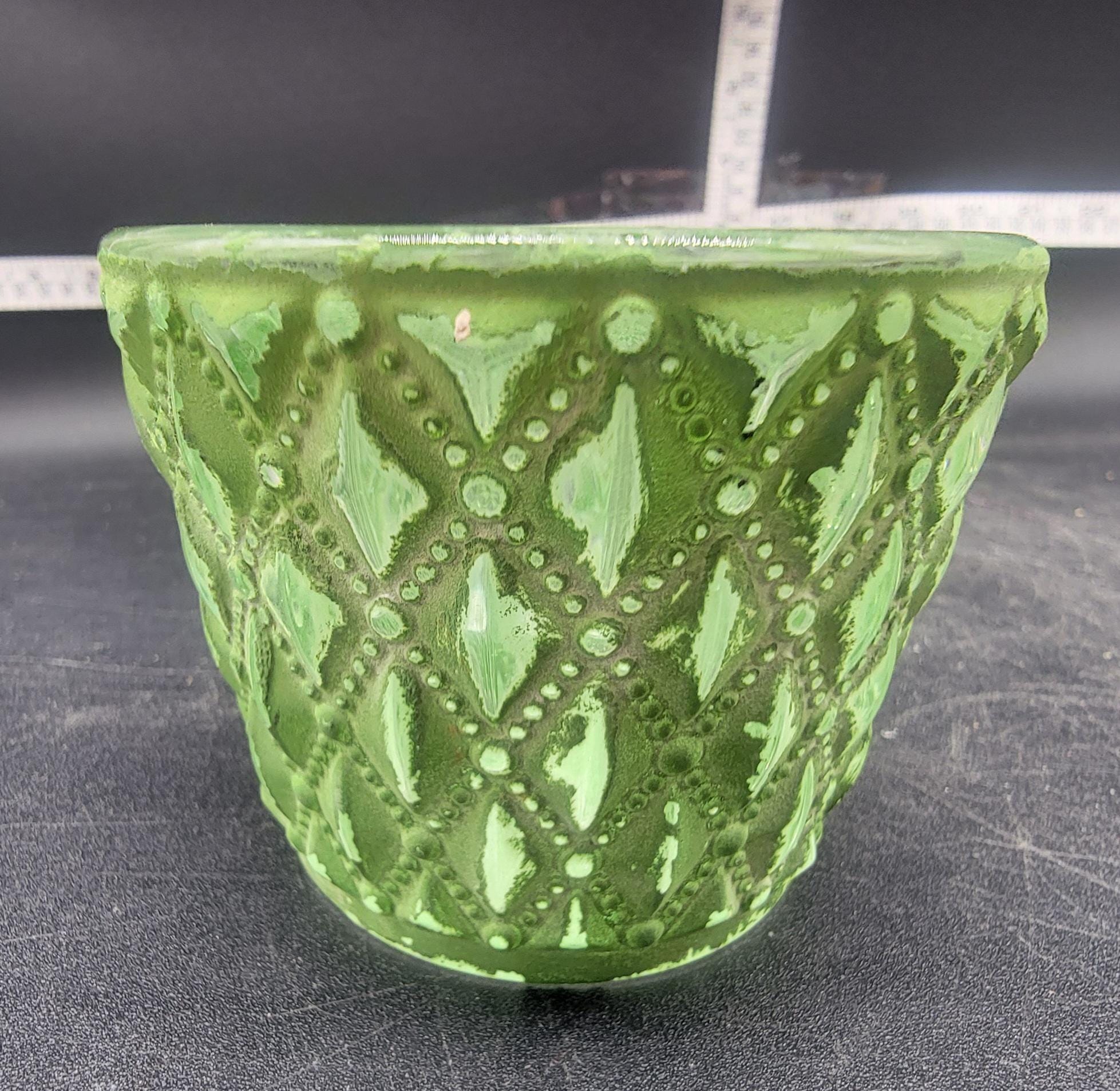 ヴィンテージ ミルジョガーデン グリーンガラス花瓶 - 2インチ - Etsy 日本