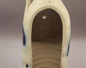 Cerámica vintage de Williamsburg con esmalte de sal y diseño de hojas en azul cobalto - 8.5"