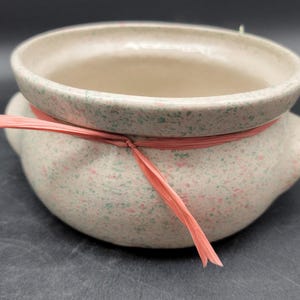 Vintage RRP Robinson Ransbottom Pottery Co, Roseville OH Stoneware Ceramic Bowl in Cream with Pink and Green Sprinkles - 6"