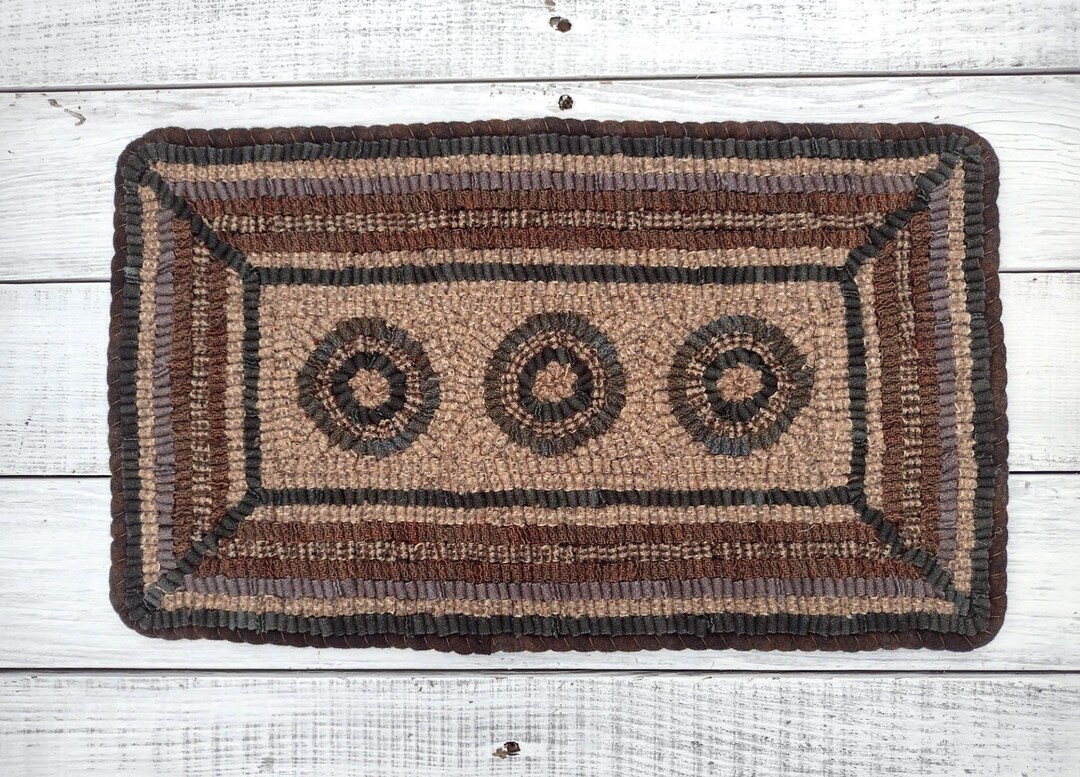 Three Blue Pennies Hand Hooked Rug Table Runner - Etsy
