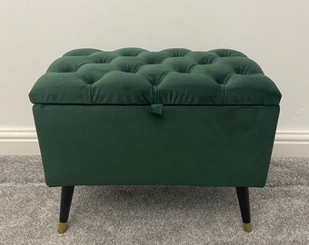 Chesterfield Storage Ottoman Bench: Emerald Green Velvet Footstool (20x14x17 inches)