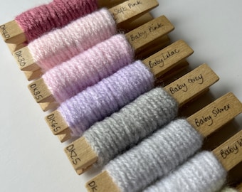 Set of 13 Yarnsmiths Create Baby DK yarn pegs