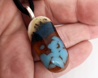 Fused glass necklace - reaction-14