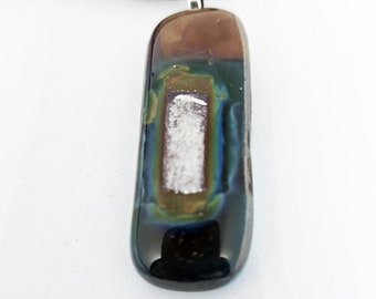 Fused glass necklace - reaction-9