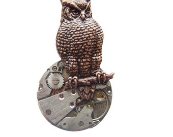 Steampunk owl brooch, she hunted by the light of the clockwork moon