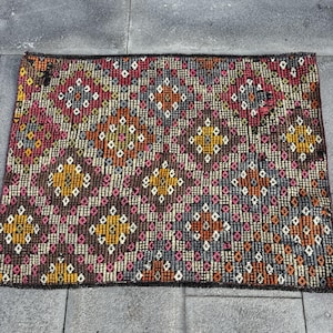 Vintage Kilim, Turkish Kilim, Small Kilim, Embroidered Oushak Kilim, Rugs For Entry, 2.3x3.1 ft Yellow Kilim, Authentic Turkish Wool Kilim