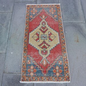 Tappeto turco, tappeti piccoli 1 x 3 piedi, tappeto vintage, tappeto decorativo Oushak, tappeto rosso, tappeti per il bagno, tappeto di lana colorato, arredamento vintage