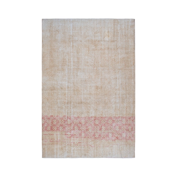 ヴィンテージトルコラグ、アンティーク調ピンクアクセント、213 x 332