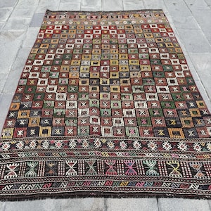 Vintage Kilim, Turkish Kilim, Large Embroidered Kilim, Anatolian Kilim, Rugs For Bedroom, 5.2x8.2 ft Rainbow Kilim, Authentic Turkish Kilim,