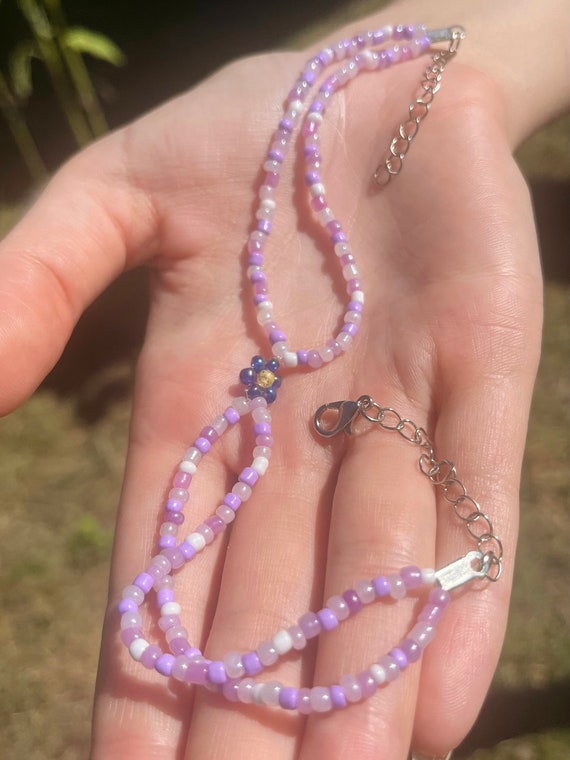 Collier Ras De Cou Années 50 En Pâte De Verre Et Perles De Cristal Violet - Longueur 40cm - Occasion