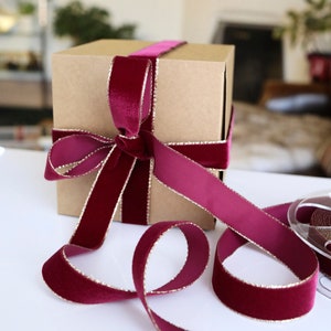 Red Wine Gold Edge Velvet Ribbon - Nastro di velluto Gold Edge per confezioni regalo, decorazioni natalizie, ghirlande, fiocchi per capelli, floreali, ecc. Vino Rosso (424)