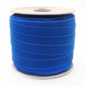 Fita de veludo azul centáurea no atacado para laços, enfeites de casamento, convites, florais, costura, embrulho de presente, etc. Fita de veludo azul (523)