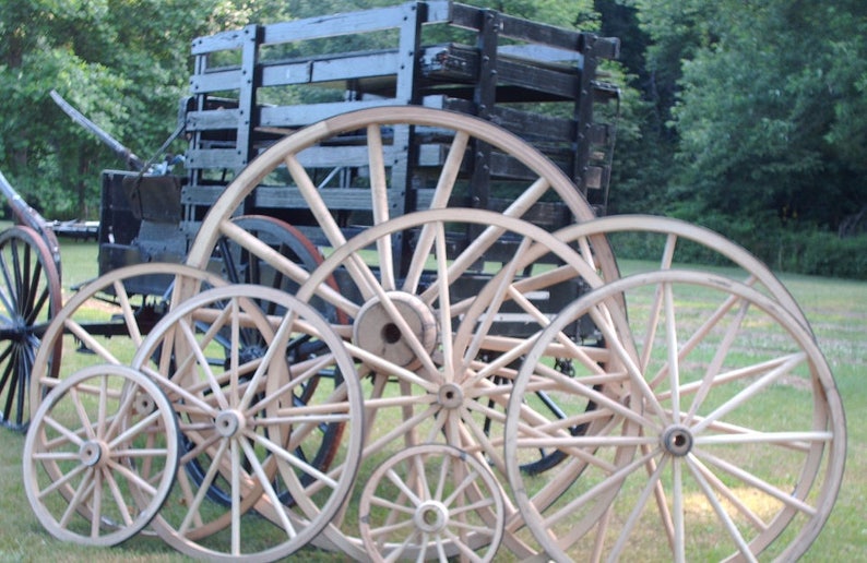 Amish Handcrafted 30 Inch x 1 Inch Steam Bent Hickory Wood Western Wagon Wheel image 2