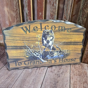 Grandma Sign - Picture &quot;Welcome to Grandma&#39;s House&quot; Wooden Picture With A Wolf Jumping Over A Log Rustic Cabin Lodge Décor