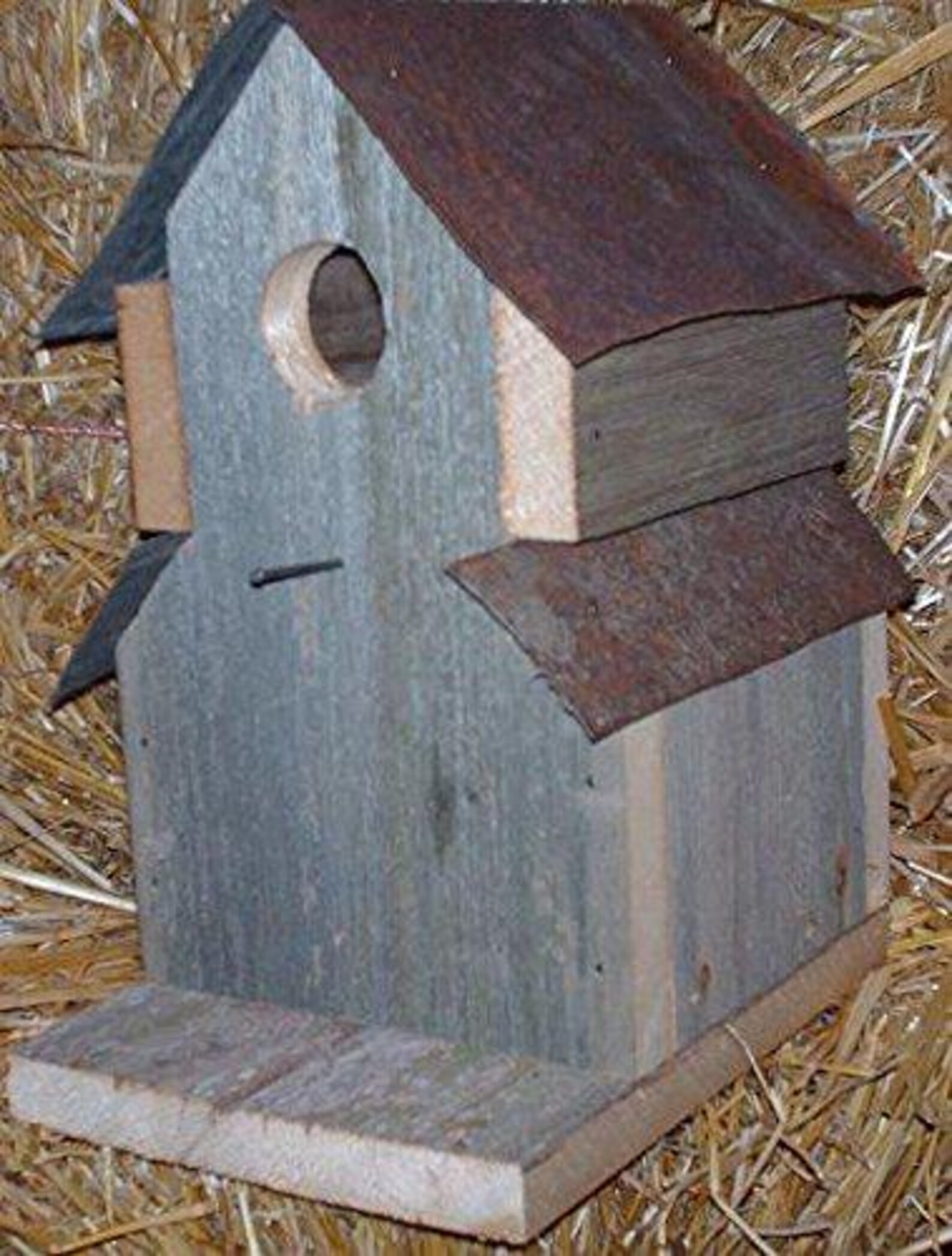 Rustic Reclaimed Barn Wood Birdhouse With Vintage Tin Roof ...