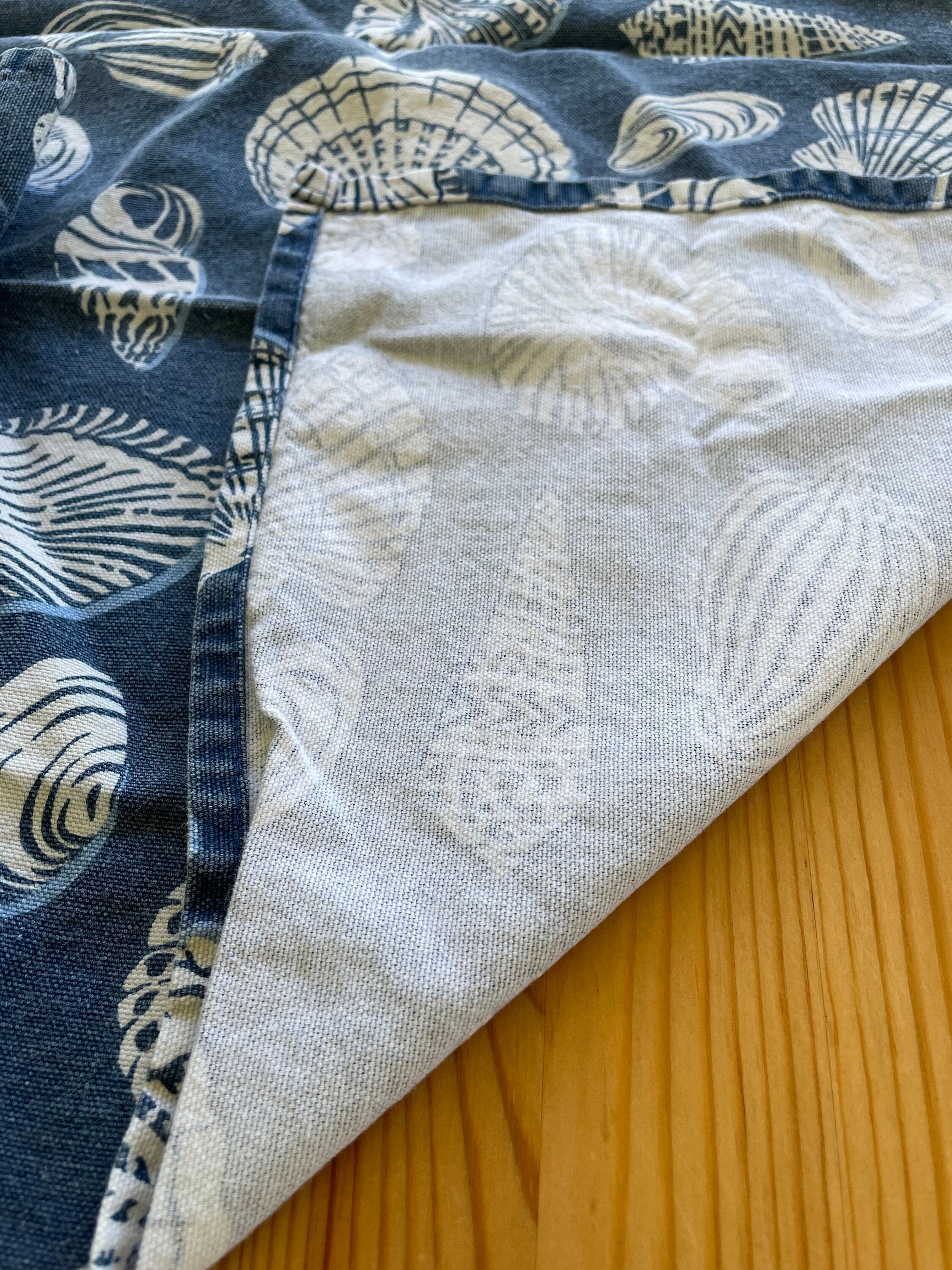 White and blue rectangle washable napkins set main image 1